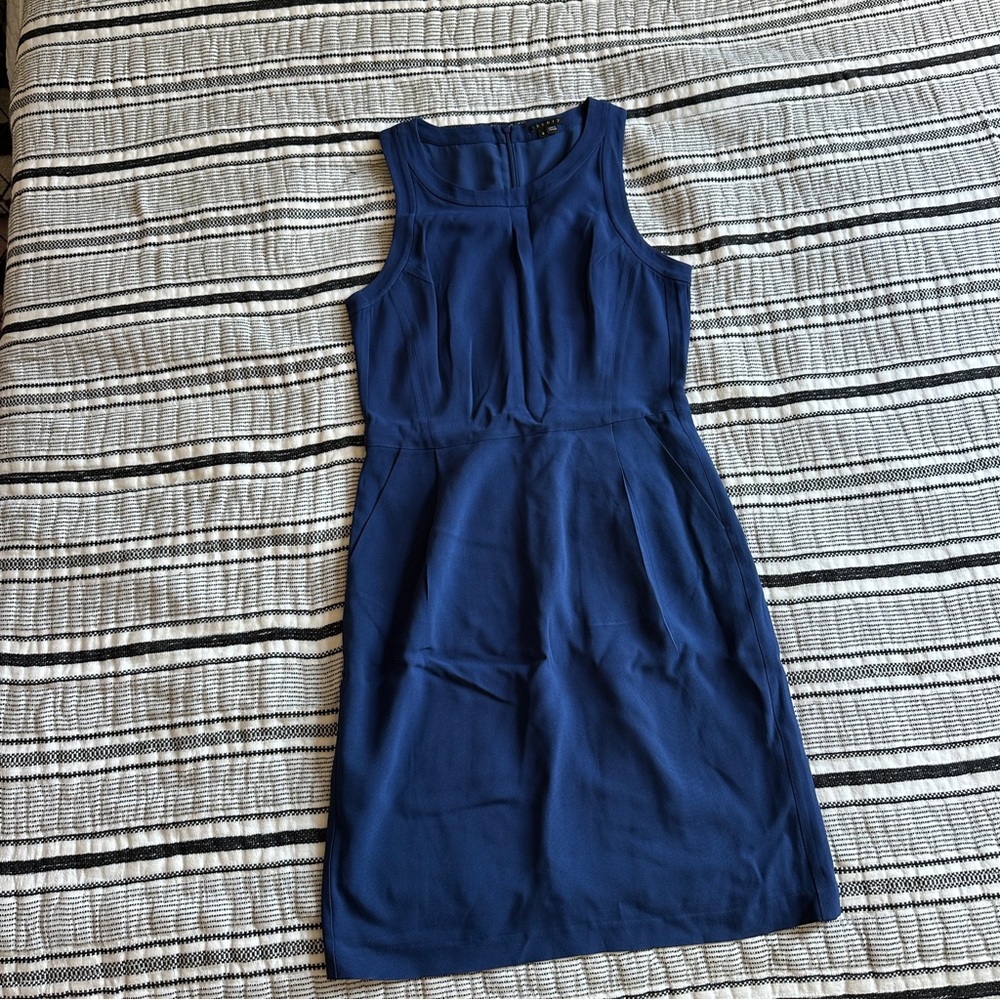 Theory blue work dress with pockets size 6
